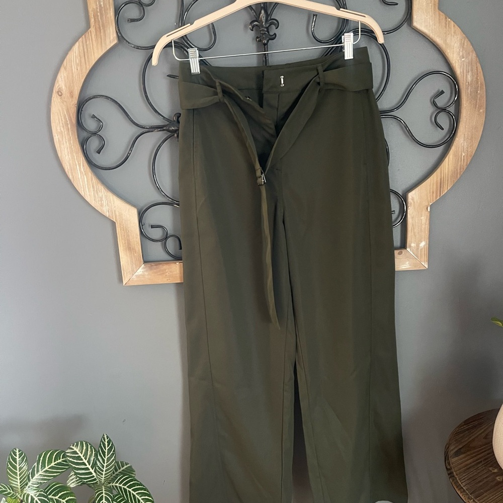 NWOT Lulu's Olive Green BeltedTrousers